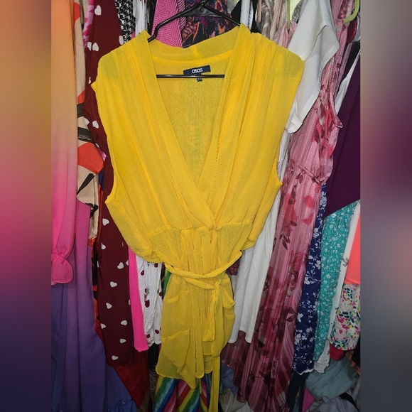 Asos Curve Front Wrap Sleeveless Blouse Size 18 - Picture 2 of 4